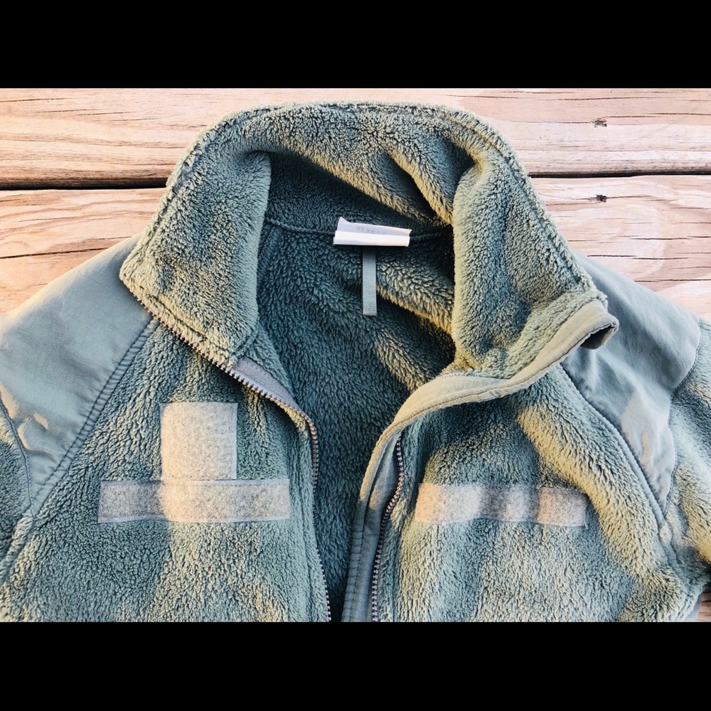 Olive Fleece Polartec Jacket Size Small-Short